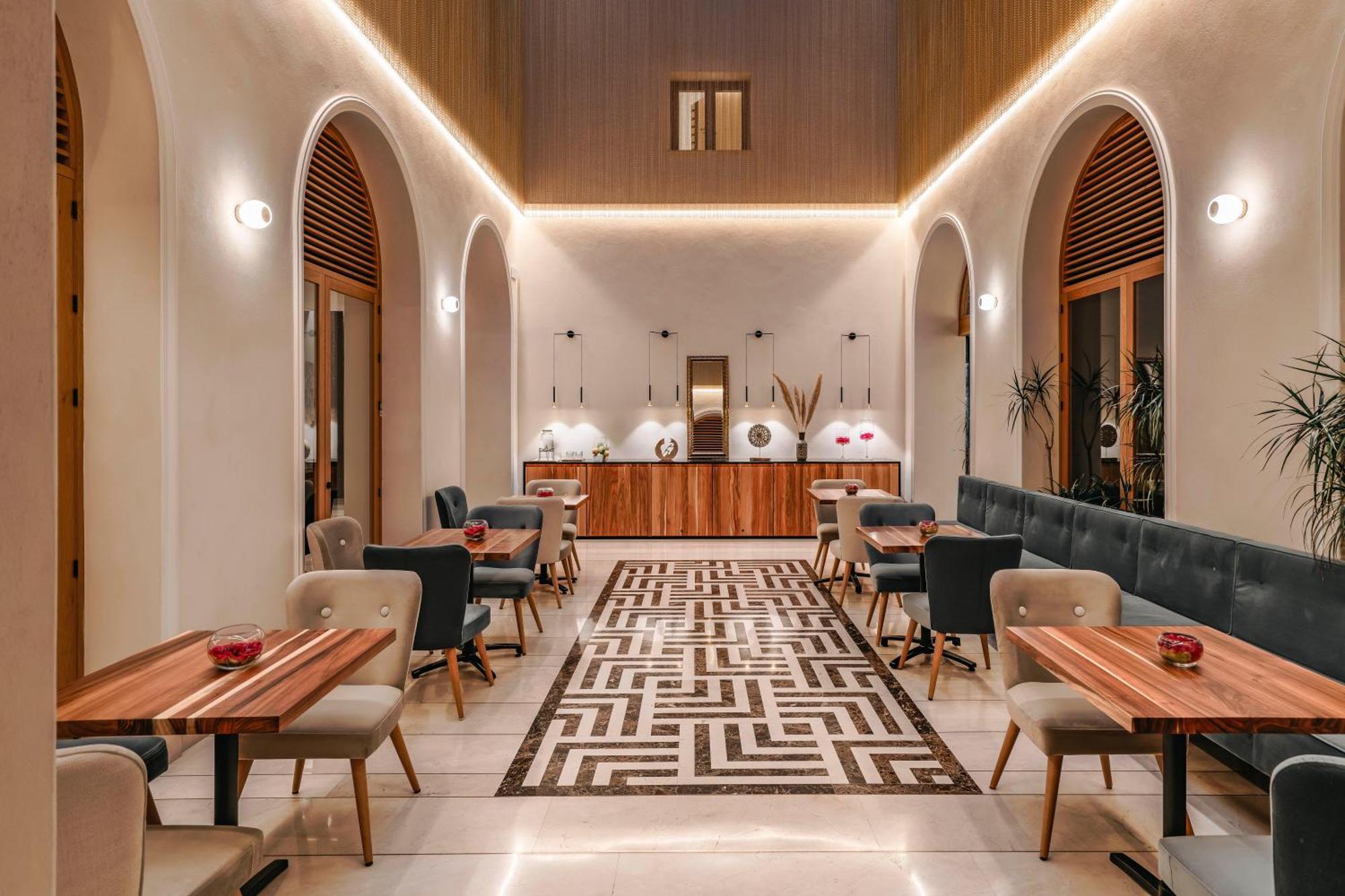 Vincci Seleccion Unuk 5 Gl Hotel Севиля Екстериор снимка